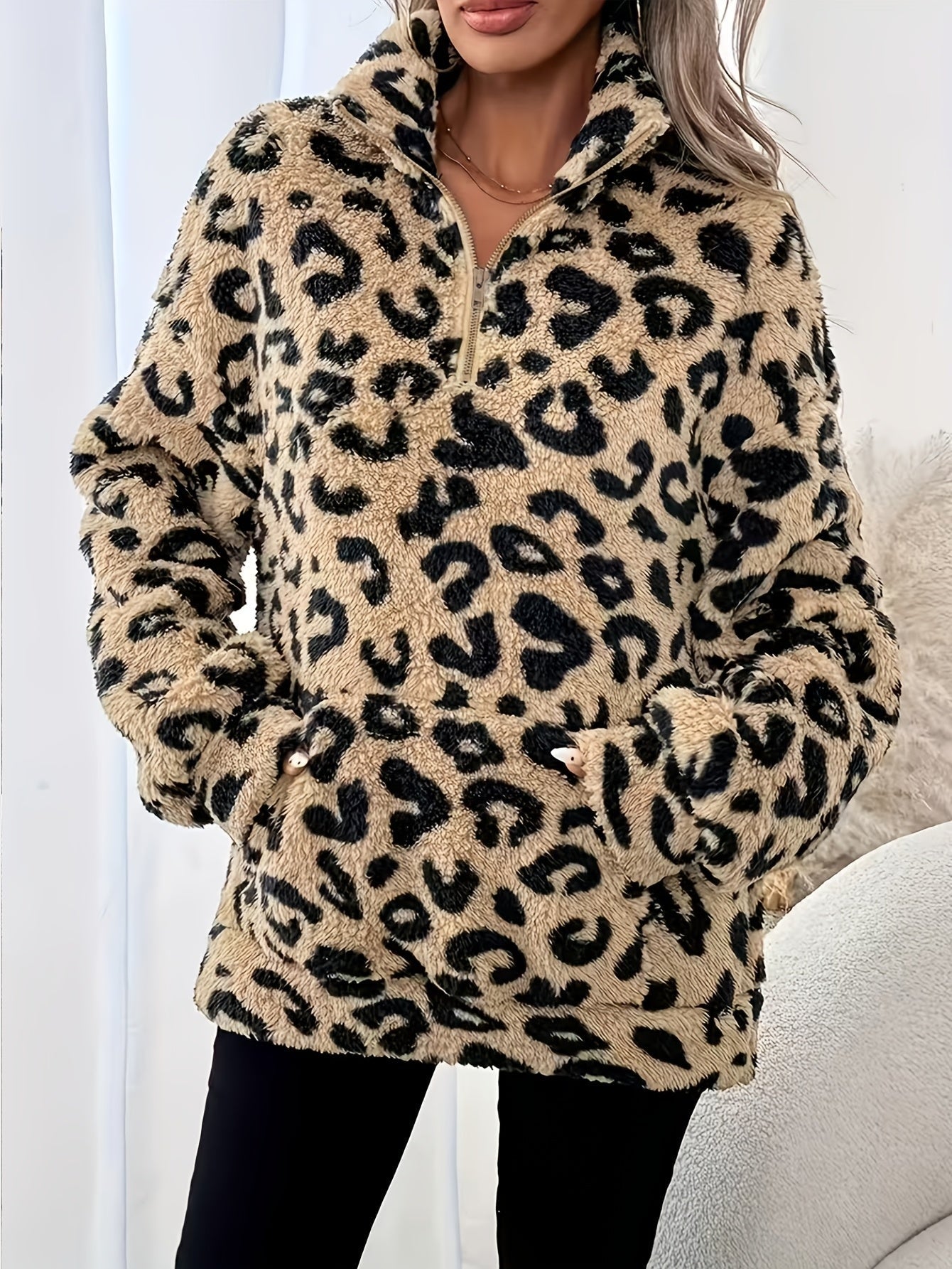 Veste Élégante Femme en Fausse Fourrure à Imprimé Léopard - Manteau d'Hiver à Col avec Fermeture Éclair Intégrale, Veste Chaude à Manches Longues pour Automne/Hiver, Blazer Lavable en Machine (Motif Léopard) - Style pour Tenues Décontractées ou Habillées — 5