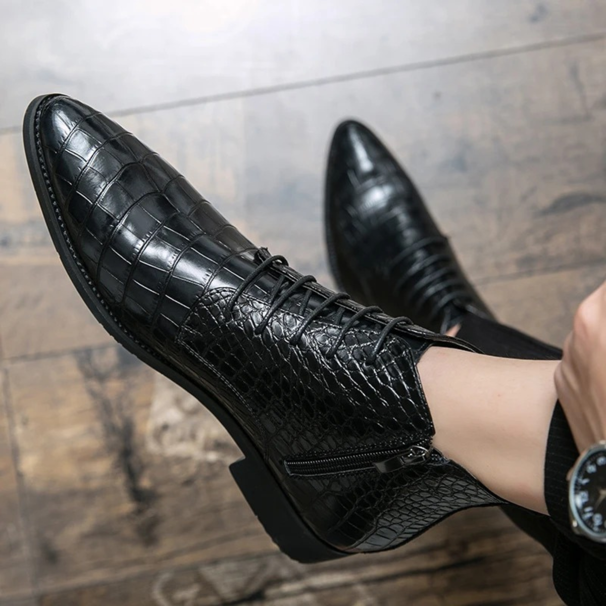 The Stromboli Men’s Crocodile Pattern Leather Ankle Boots - Black — 2