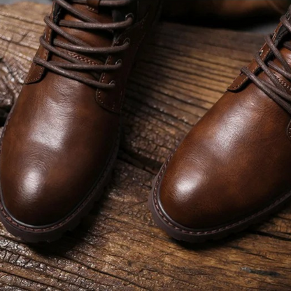 The Oakshade Men’s Military Combat Leather Boots — 9