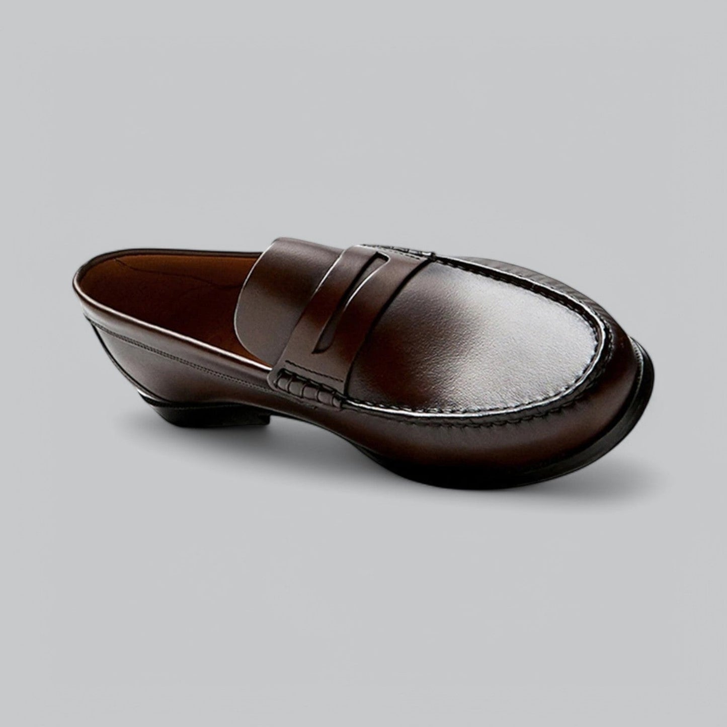 Mocassins élégants en cuir — 4