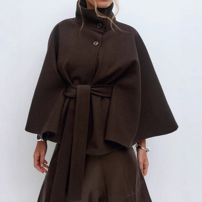 Manteau Cape à Col Haut pour Femme – Manteau d’Hiver Luxe et Élégant — 5