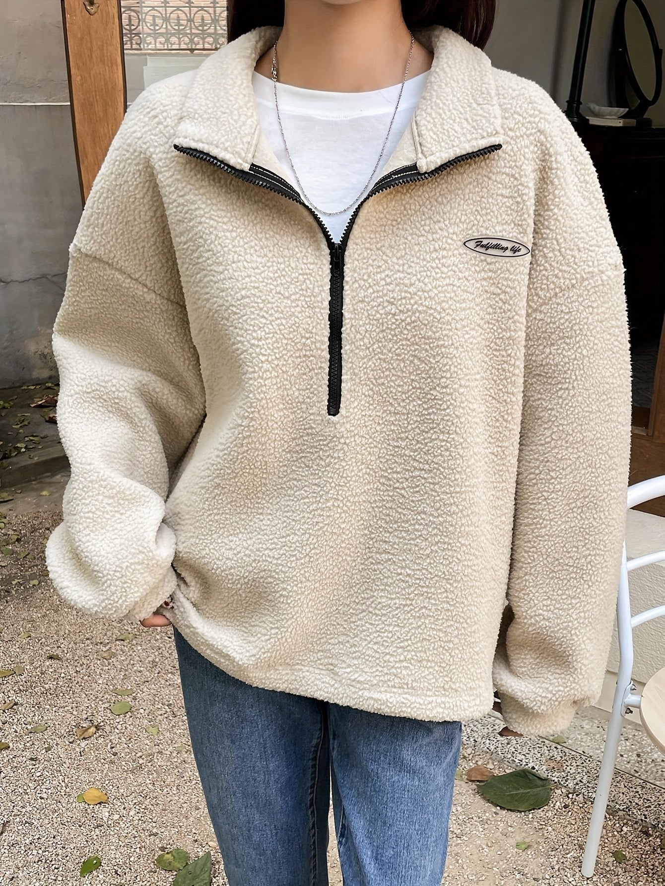 Sweat-shirt en polaire à demi-zip et épaules tombantes avec applique détaillée, le choix parfait pour l'automne et l'hiver des femmes — 7