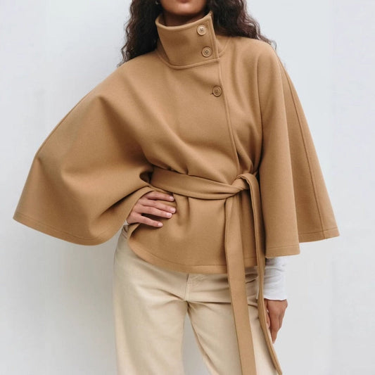Manteau Cape à Col Haut pour Femme – Manteau d’Hiver Luxe et Élégant — 1