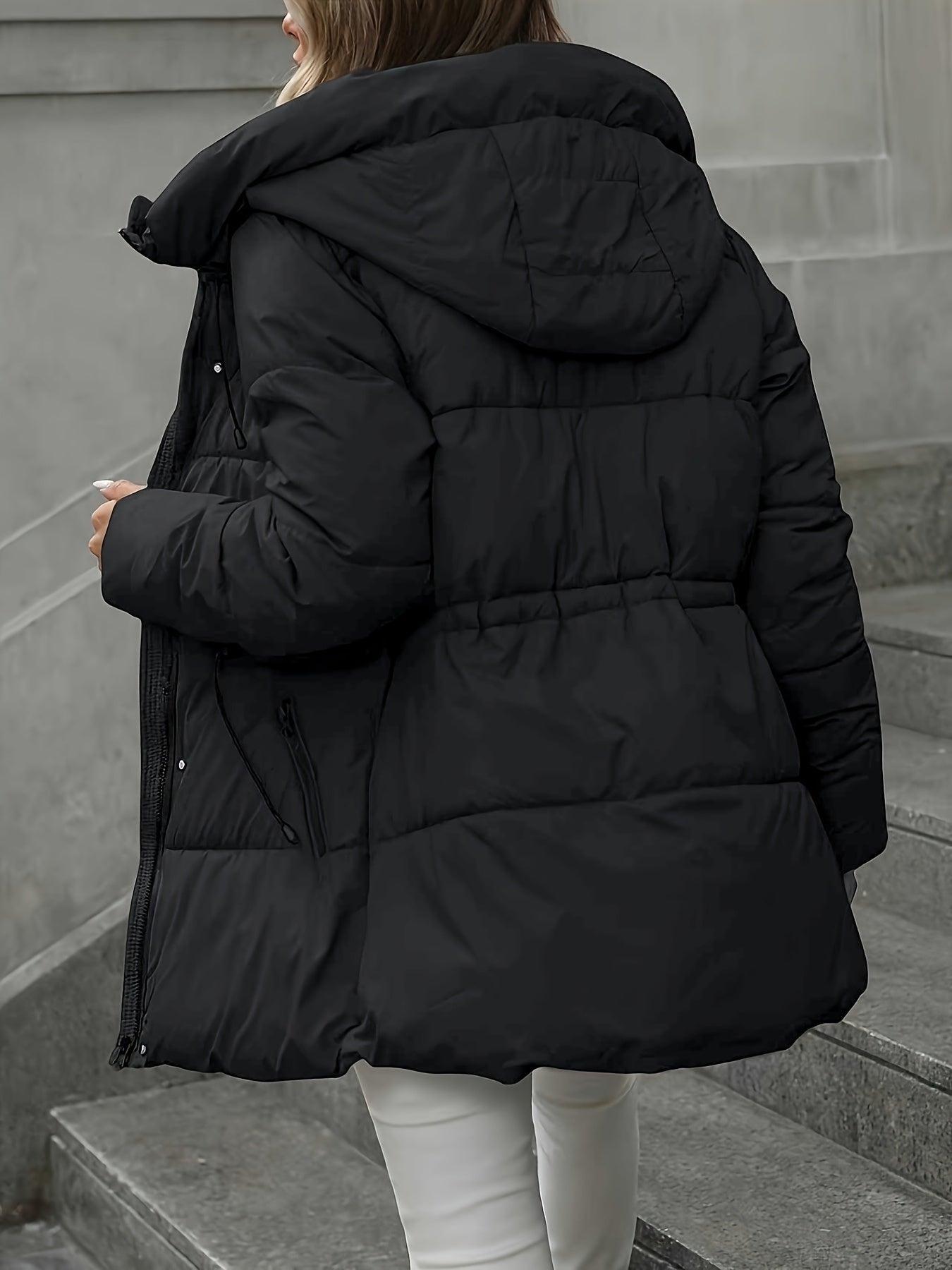 Manteau épais à capuche mi-longe pour femmes, couleur unie, ceinture réglable élégante et tendance, manteau trench chaud et décontracté à bouton unique sur la poche zippée, adapté pour l'automne et l'hiver, manteau long à manches bouffantes — 3