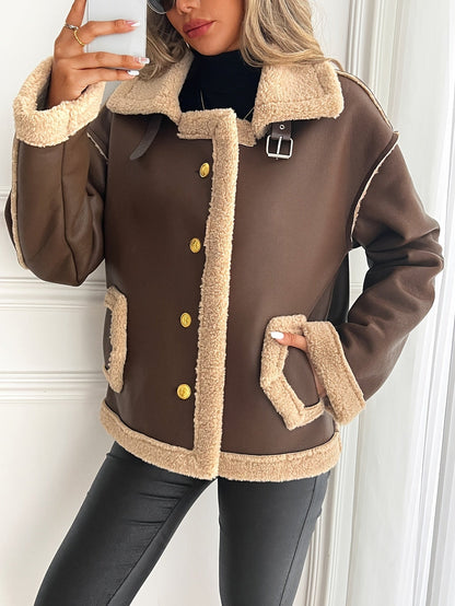 Veste de moto élégante pour femme avec doublure en fausse fourrure - Design bicolore marron et beige avec boutons dorés, poches et bretelles ajustables, parfaite pour l'automne/hiver, veste d'hiver | Tenue d'hiver élégante | Veste doublée en fausse fourru — 7