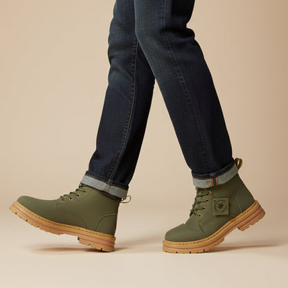 The Silverlake Men’s Cozy Fur Lined Insulated Snow Boots — 10
