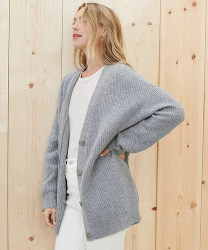 Mia | Women's Oversized V-Neck Button-Front Cashmere Cardigan — 3