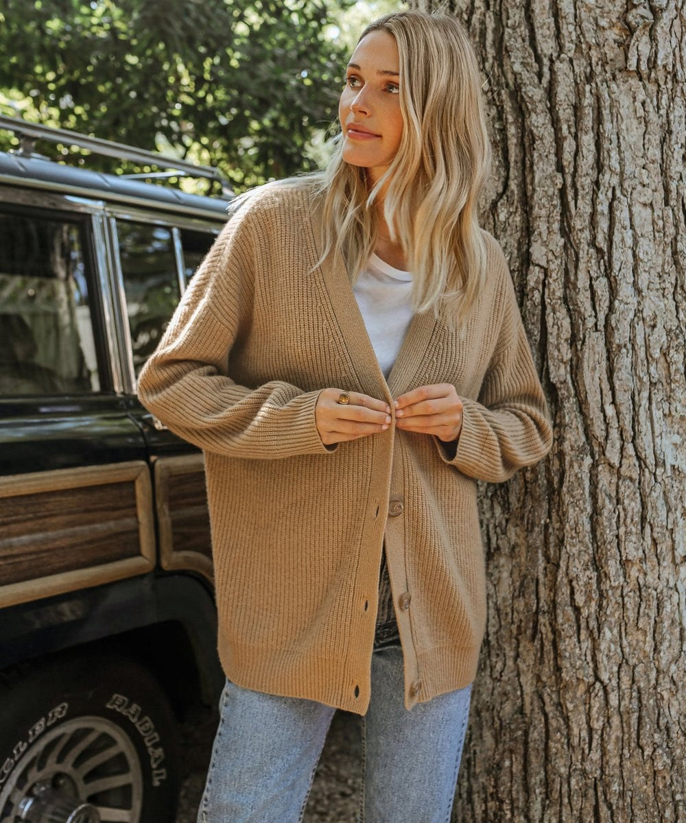 Mia | Women's Oversized V-Neck Button-Front Cashmere Cardigan — 9