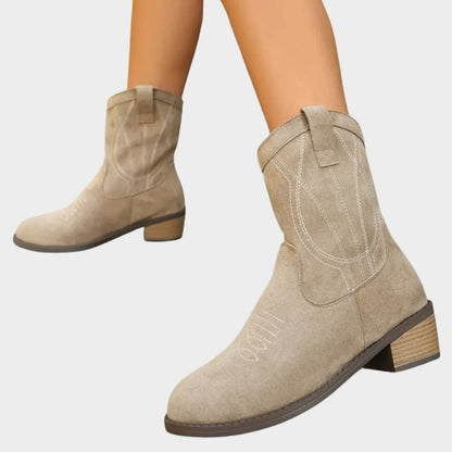 Madison | Bottes de cheville en suède brodé Western pour femmes — 3